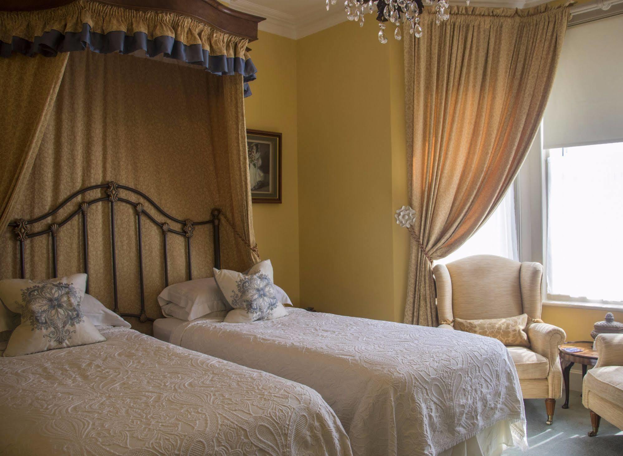 Albert & Victoria Guest House WTA WTA Eastbourne Exterior foto